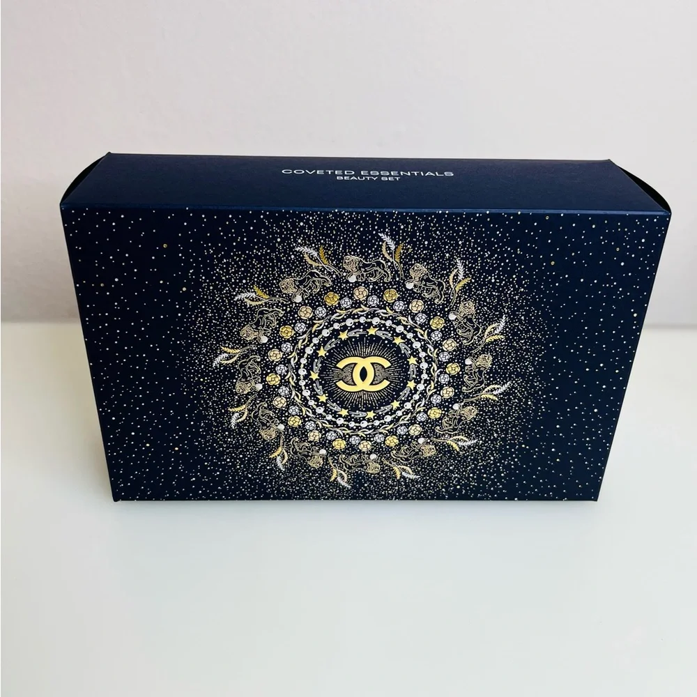 ✨New Chanel Makeup Pouch Limited edition for the Holiday 2025 ✨